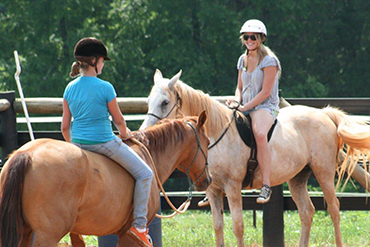 summer horseback riding camps